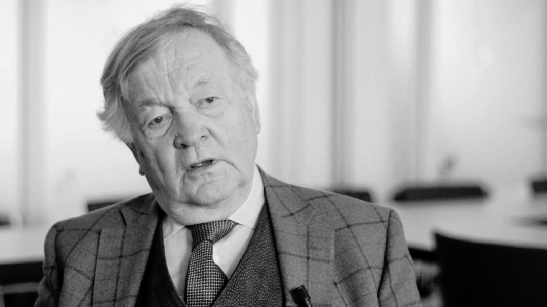 Black and White image of Theo van Boven speaks during an interview produced by Maastricht University in April 2013 